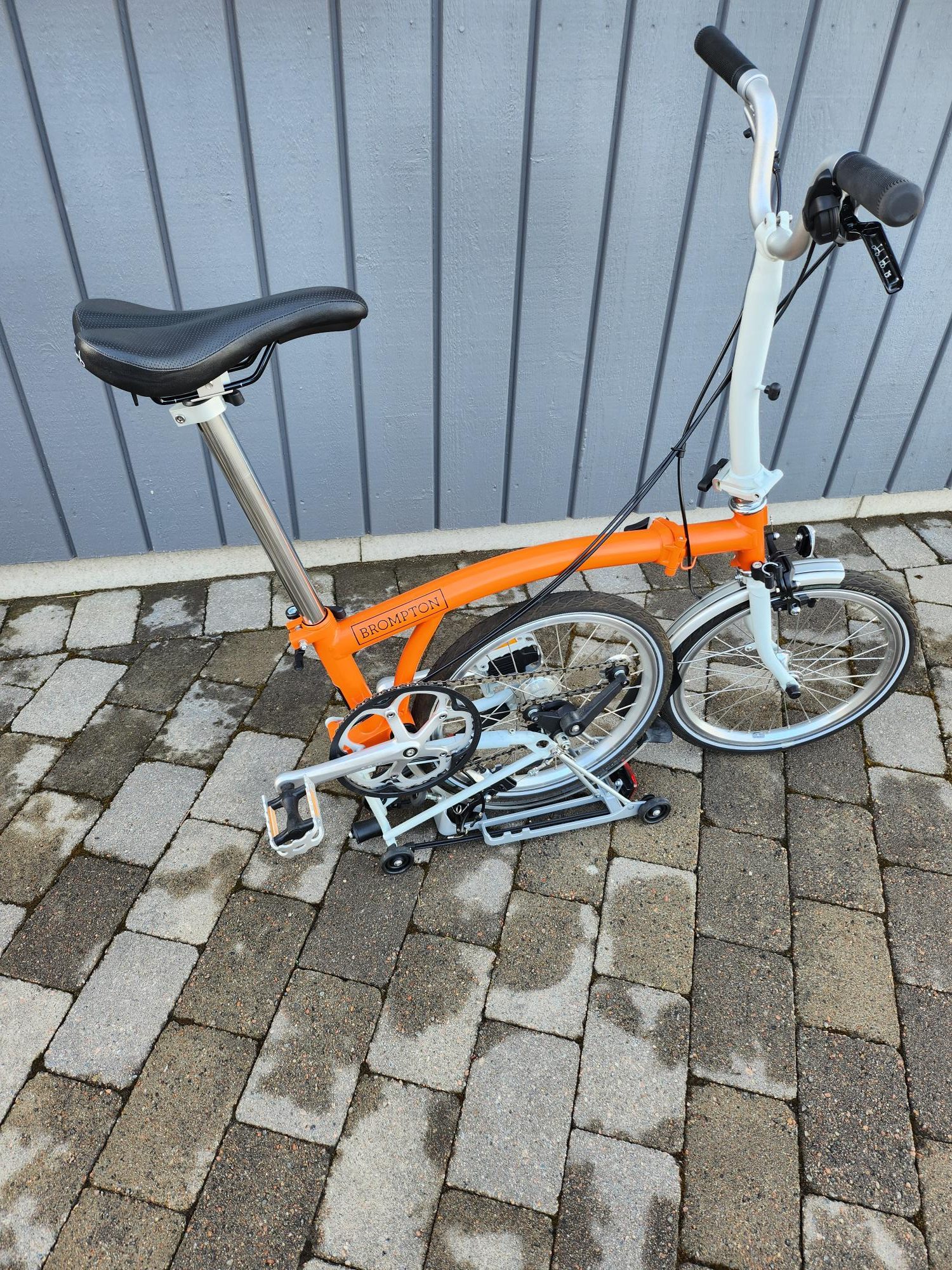 2st Kvalitets Vikbara cycklar Märke Brompton